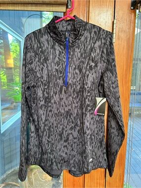 Marika Black + Grey Animal Print Quarter-Zip Performance Pullover NWT Size Large